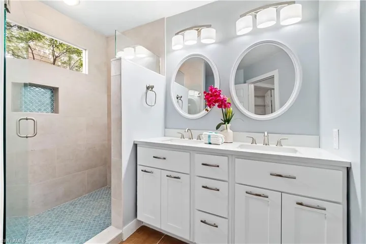 2662 Aft Ave, Naples, Florida 34109