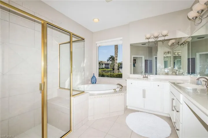 28648 San Lucas Ln 102, Bonita Springs, Florida 34135