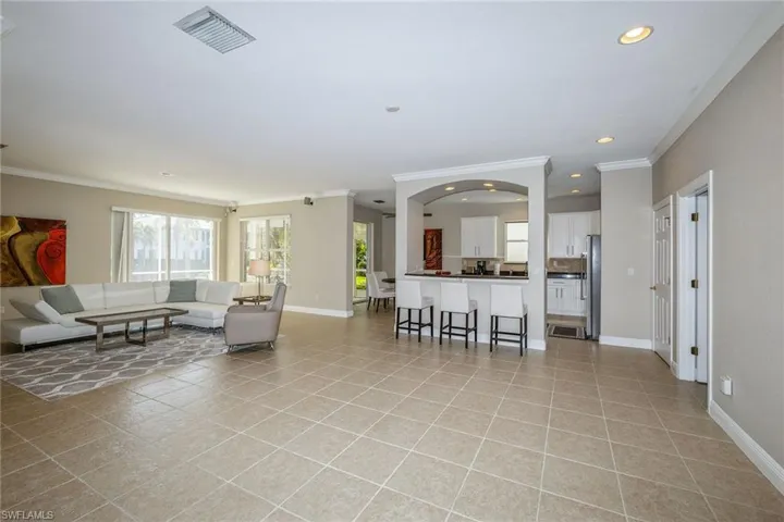 28648 San Lucas Ln 102, Bonita Springs, Florida 34135