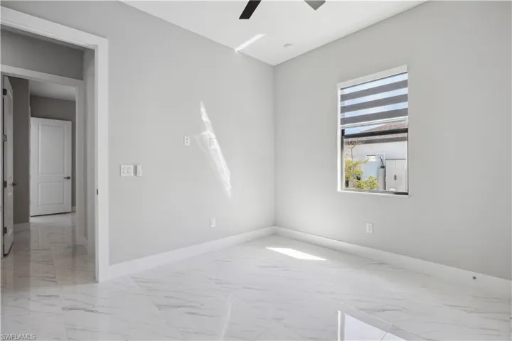 2209 NW 43rd AVE, CAPE CORAL FL 33993