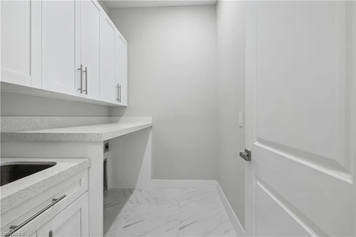 2209 NW 43rd AVE, CAPE CORAL FL 33993