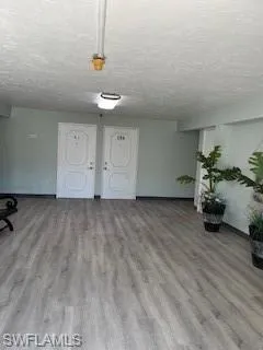8156 Country Rd # 206, Fort Myers Fl 33919