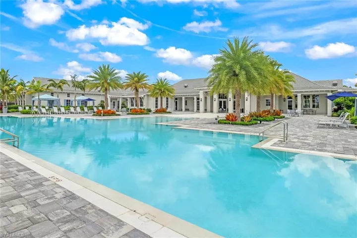 9048  Mayreau  WAY, Naples, FL 34114