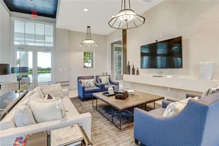 9048  Mayreau  WAY, Naples, FL 34114