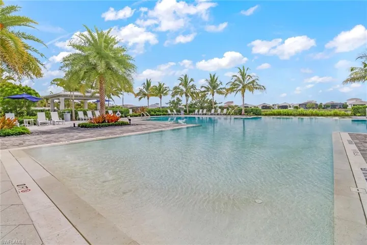 9048  Mayreau  WAY, Naples, FL 34114
