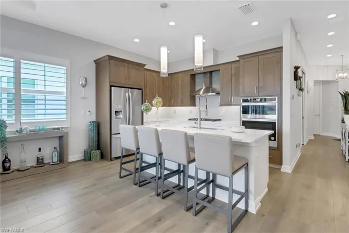 9048  Mayreau  WAY, Naples, FL 34114
