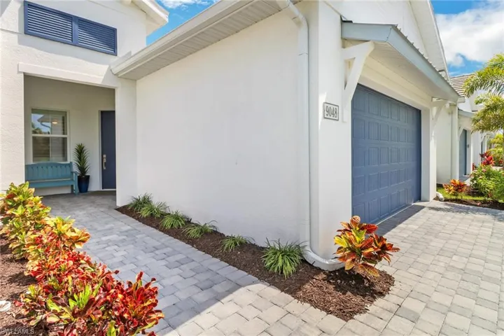 9048  Mayreau  WAY, Naples, FL 34114