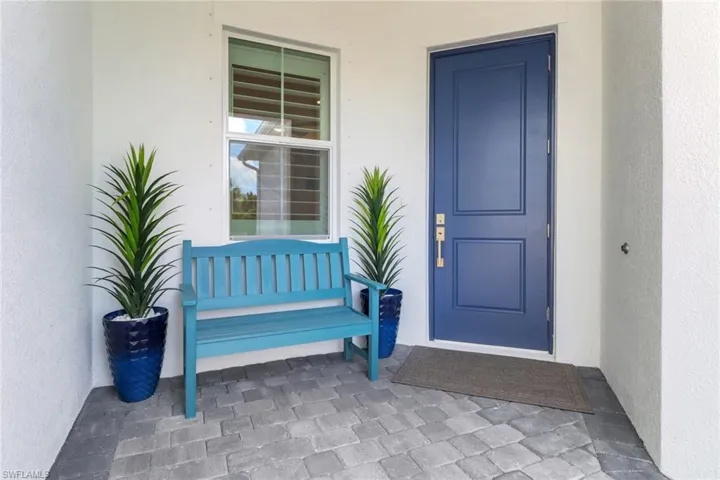 9048  Mayreau  WAY, Naples, FL 34114