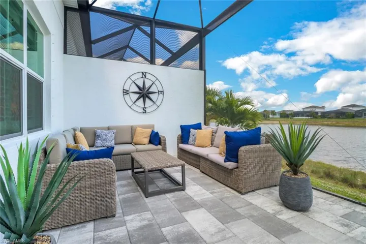 9048  Mayreau  WAY, Naples, FL 34114