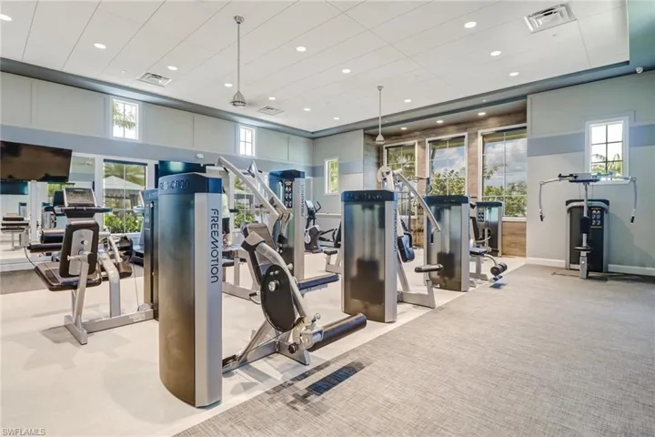 9048  Mayreau  WAY, Naples, FL 34114