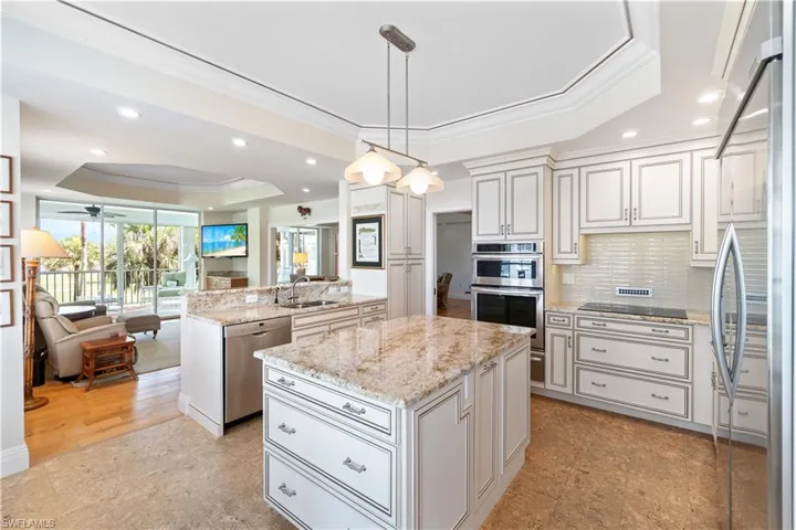 591 Audubon Blvd B-102, Naples, Florida 34110