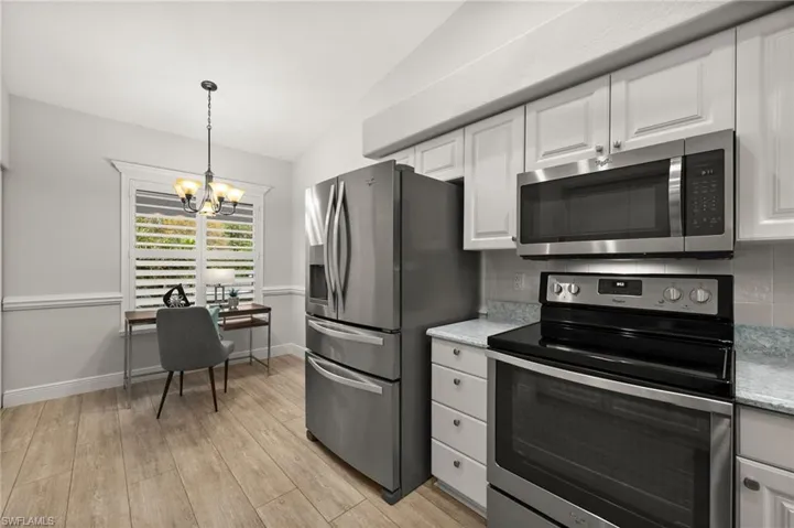 1240 Sarah Jean Cir # M204, Naples Fl 34110