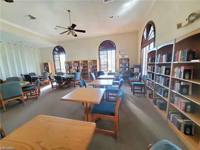 1051  Eastham  WAY, Naples, FL 34104