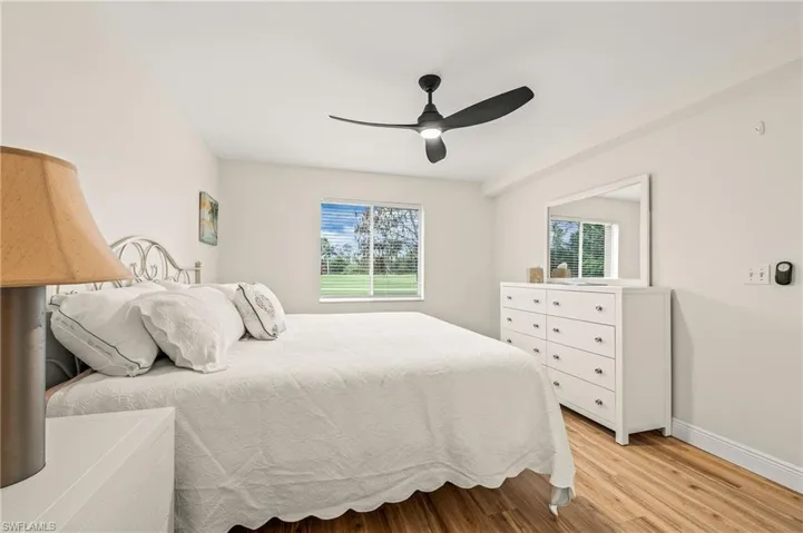 1051  Eastham  WAY, Naples, FL 34104