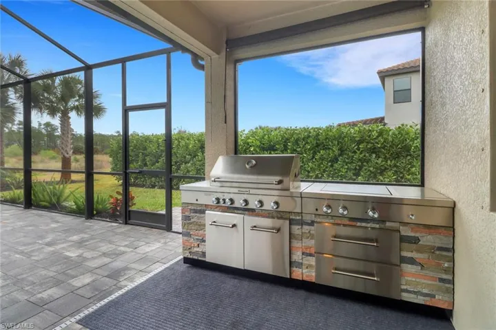 outdoor kitchen
