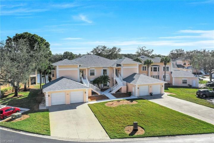 Oversized 1 car garage and long driveway for visitor parking