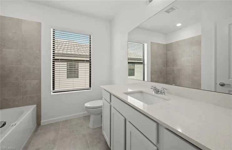 1671 Lake Jessup Cir, Cape Coral Fl 33909