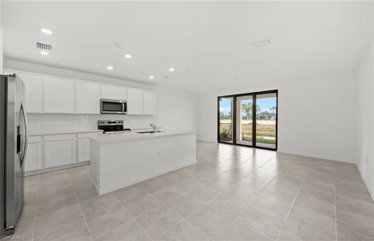 1671 Lake Jessup Cir, Cape Coral Fl 33909
