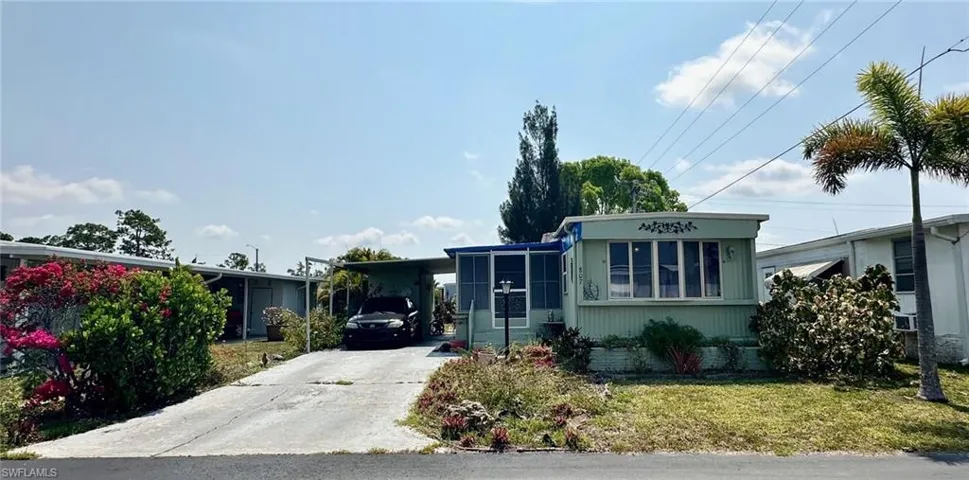 Nice neighbors and a safe neighborhood.