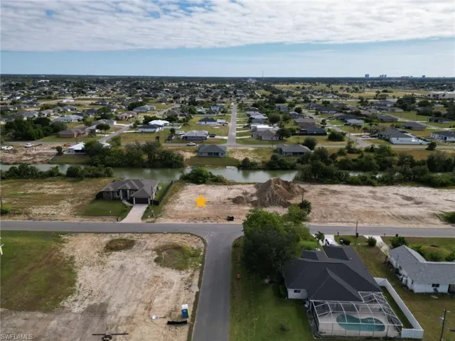 1817 Ne 13th Ave, Cape Coral, Florida 33909