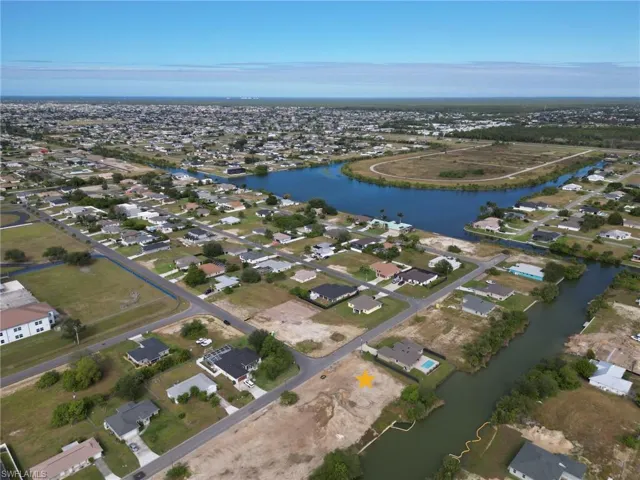 1817 Ne 13th Ave, Cape Coral, Florida 33909