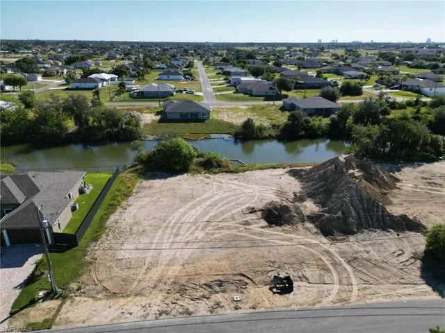 1817 Ne 13th Ave, Cape Coral, Florida 33909