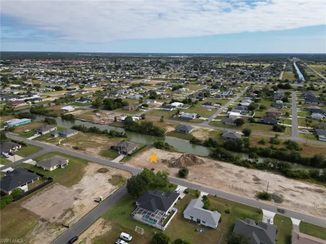 1817 Ne 13th Ave, Cape Coral, Florida 33909
