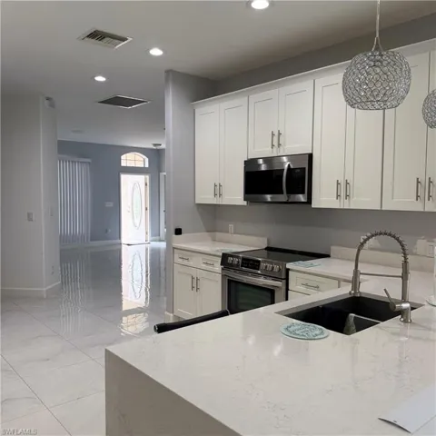 9561 Blue Stone Cir, Fort Myers, Florida 33913