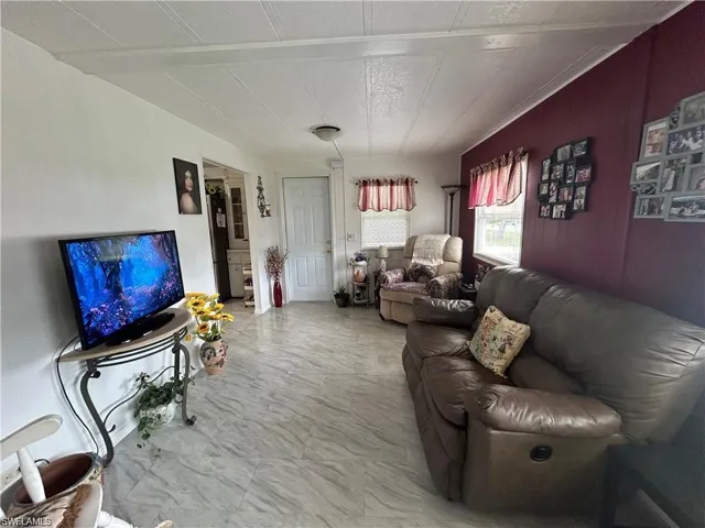 857 Manatee Rd, Naples, Florida 34114