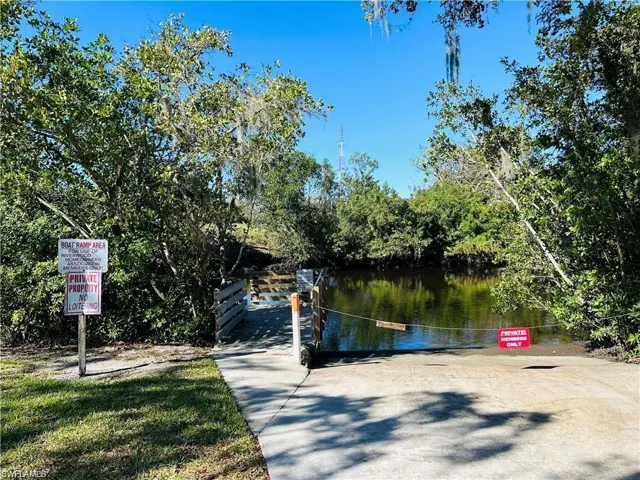 857 Manatee Rd, Naples, Florida 34114