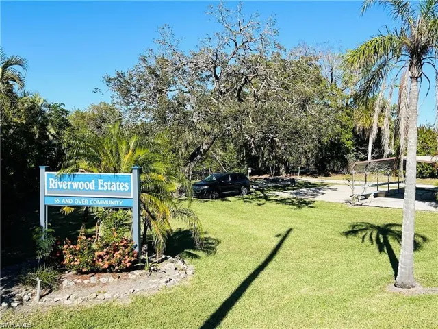 857 Manatee Rd, Naples, Florida 34114