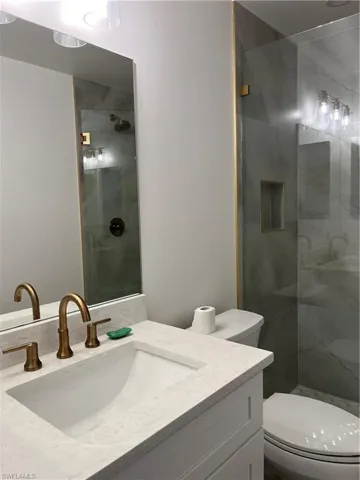 4300 Belair Ln 9, Naples, Florida 34103