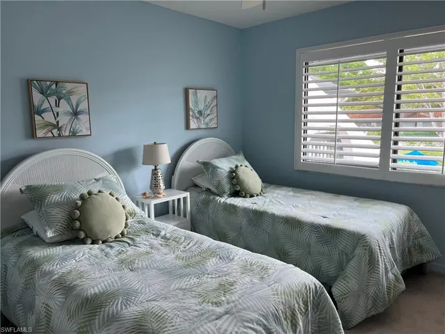 4300 Belair Ln 9, Naples, Florida 34103