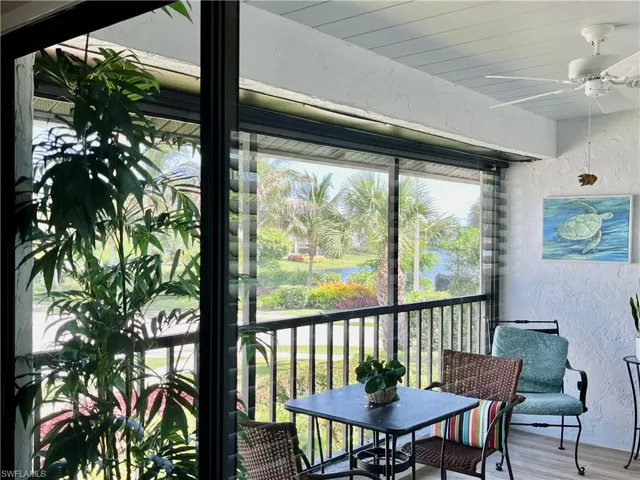 4300 Belair Ln 9, Naples, Florida 34103