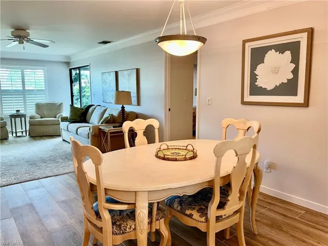 4300 Belair Ln 9, Naples, Florida 34103