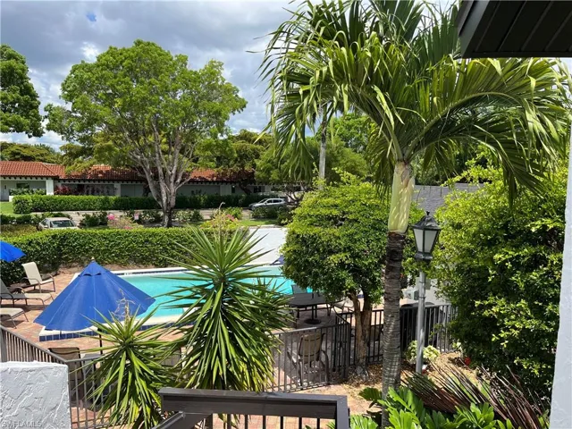 4300 Belair Ln 9, Naples, Florida 34103