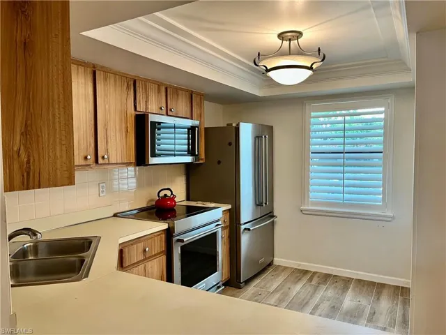 4300 Belair Ln 9, Naples, Florida 34103