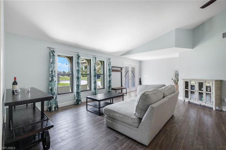 Living room 2
