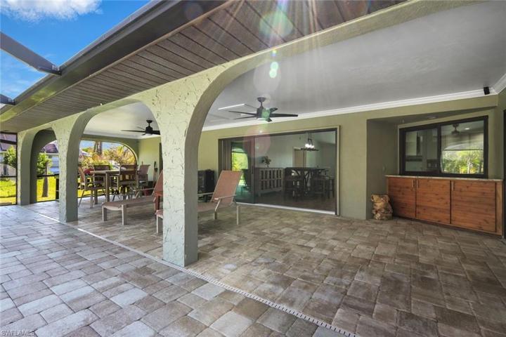 Lanai pool
