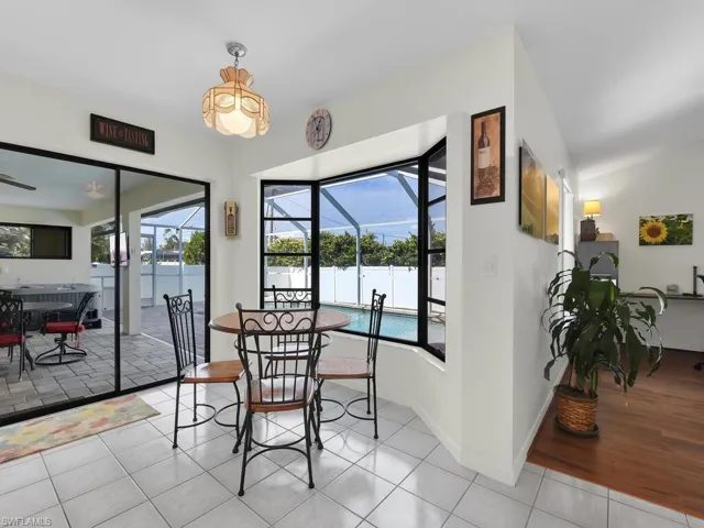Breakfast Nook