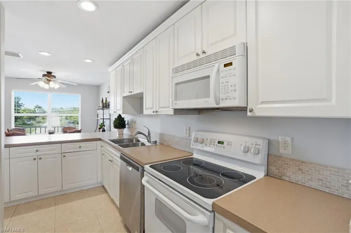 912 Se 46th St 201, Cape Coral, Florida 33904