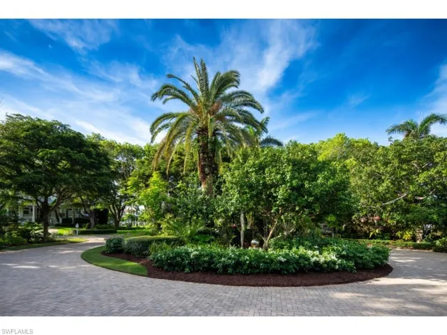 1875  8th S ST, Naples, FL 34102