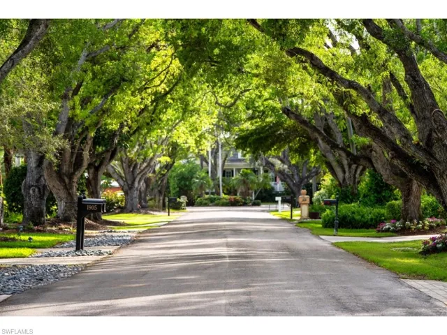 1875  8th S ST, Naples, FL 34102
