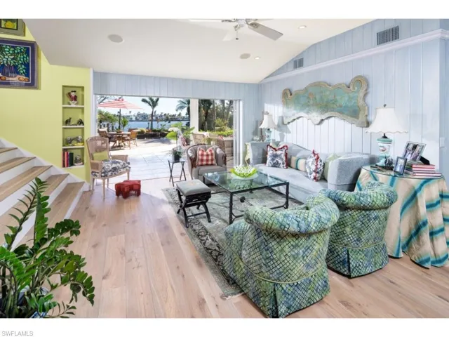 1875  8th S ST, Naples, FL 34102