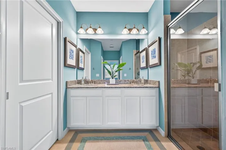 9366  Pocida  CT, Naples, FL 34119