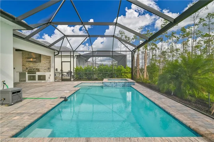 13699  Blue Bay  CIR, Fort Myers, FL 33913