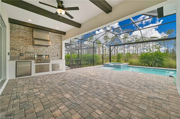 13699  Blue Bay  CIR, Fort Myers, FL 33913