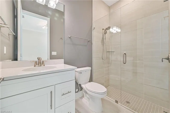 13699  Blue Bay  CIR, Fort Myers, FL 33913