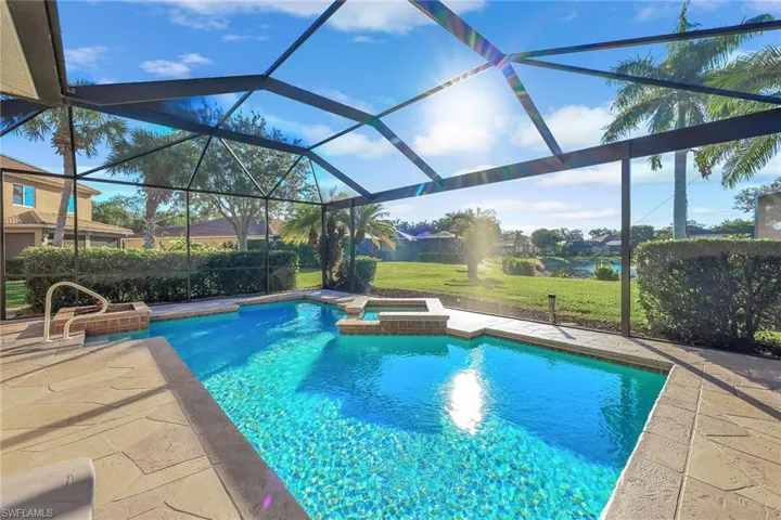 Pool & Spa