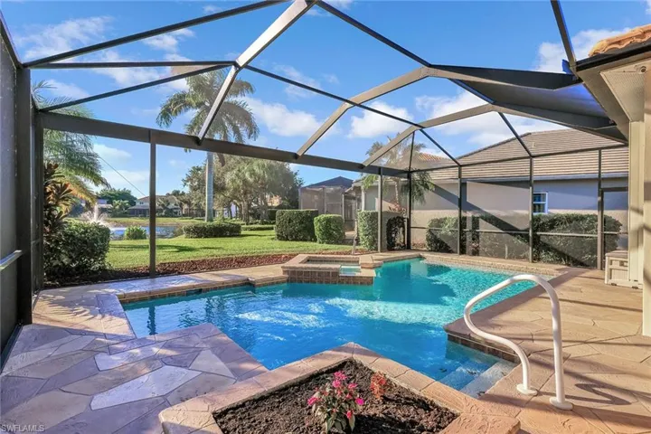 Pool & Spa